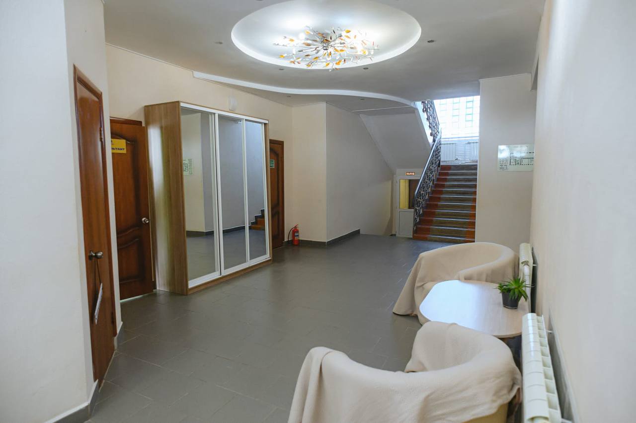 Холл клиники МедМентал